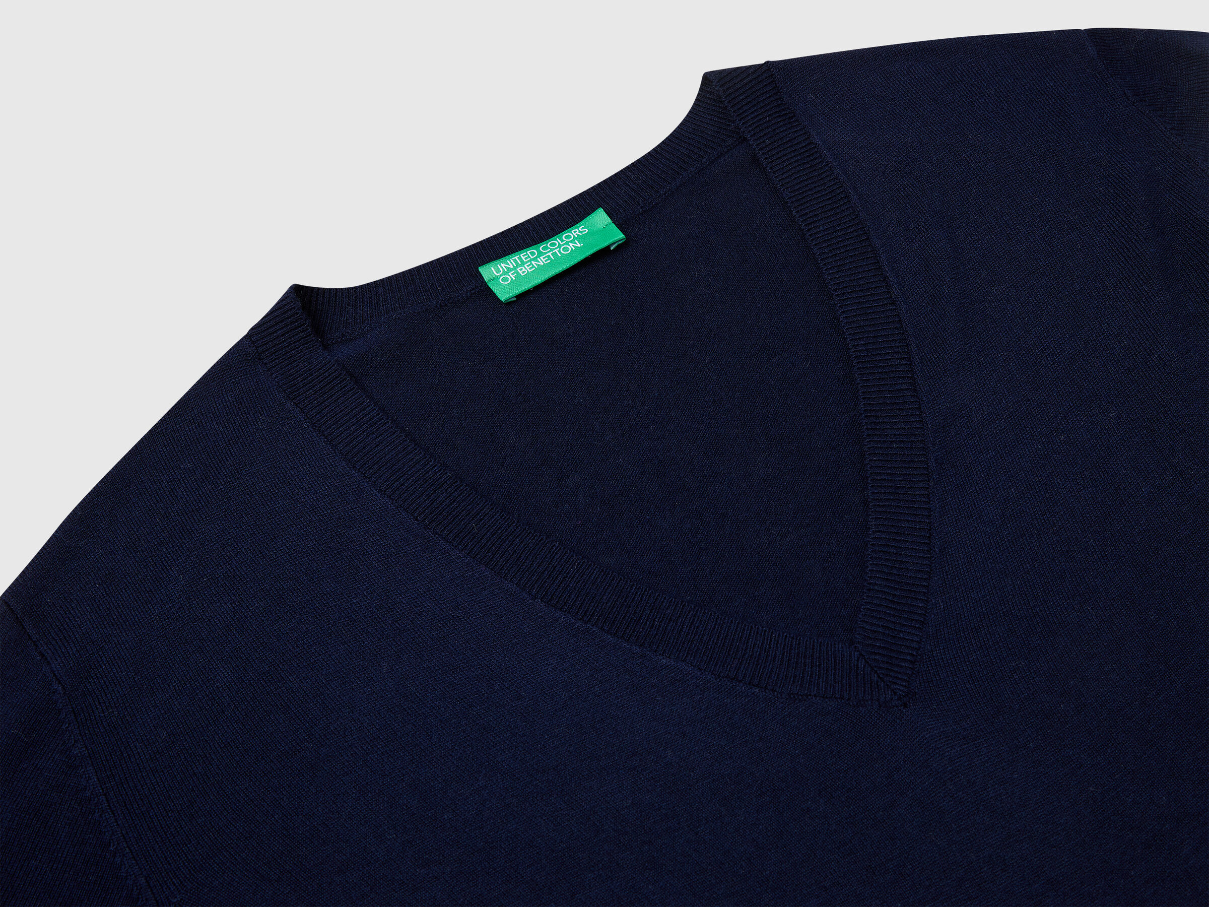 V NECK SWEATER L/S Women image number 6